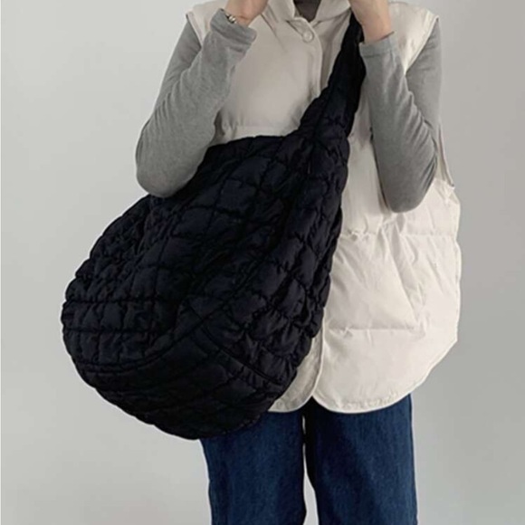 Stylish Black Quilted Women's Bag - Picture 1 of 4